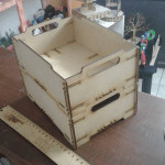 Caja con trabas - Vector SVG DXF para CNC Router y Laser CO2 - Descargable gratis | Stanser