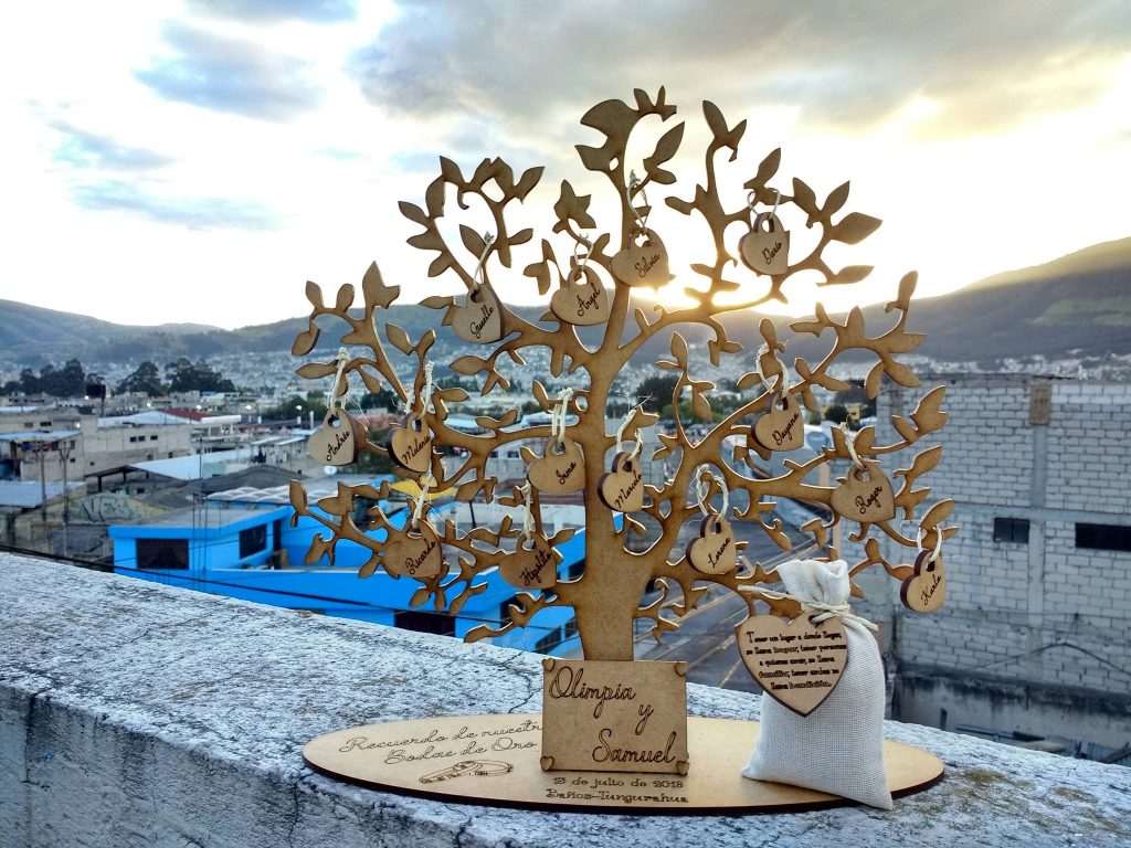 Árbol Bodas de Oro — vector para corte CNC