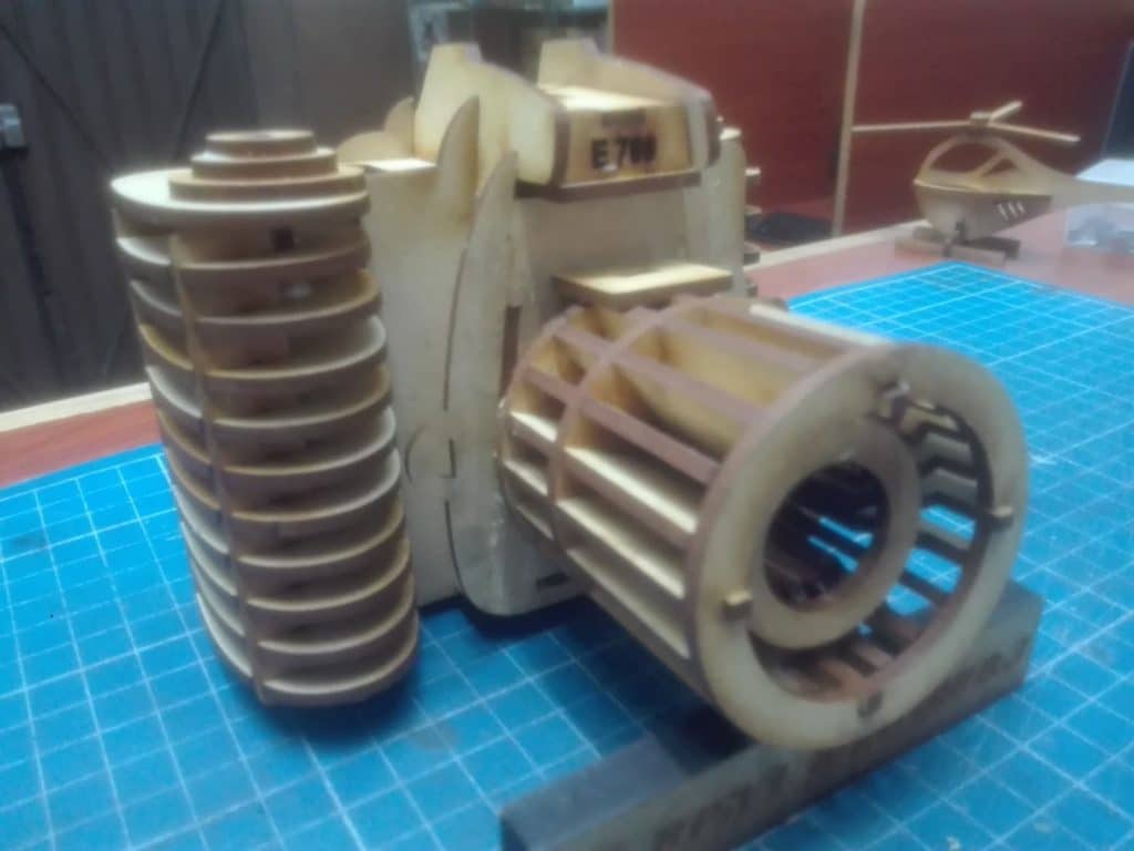 Cámara fotográfica profesional — vector para corte CNC