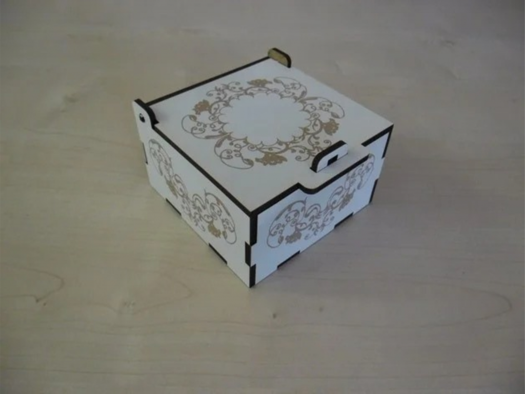 Caja pequeña con cerradura — vector para corte CNC