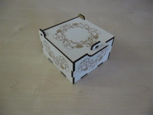 Caja pequeña con cerradura