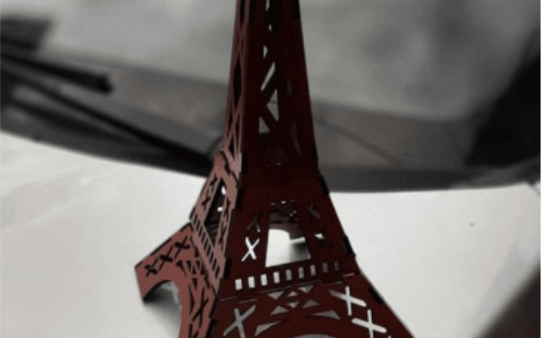 Torre Eiffel pequeña