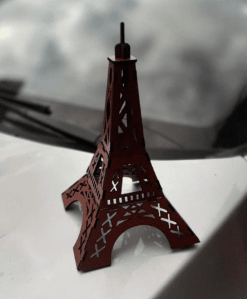 Torre Eiffel pequeña — vector para corte CNC
