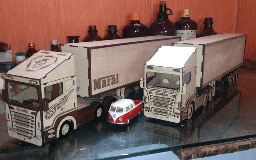 Tráiler 3D con caja