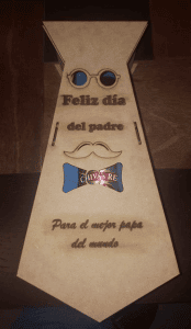 Caja de corbata «Feliz día»