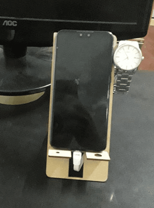 Base para celular y reloj