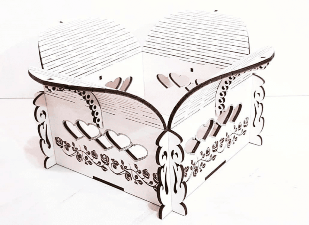 Caja «Corazones y flores» — vector para corte CNC