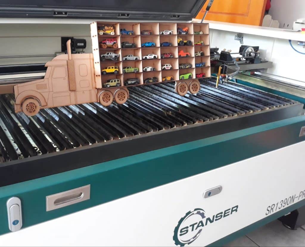 Vector para trailer porta carritos de juguete — vector para corte CNC