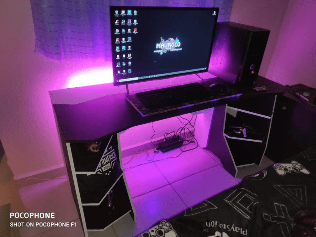 Escritorio para gamer — vector para corte CNC