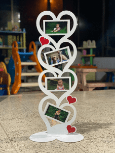 Torre de corazones para fotos