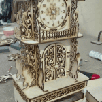Reloj "Casa con balcón" - Vector SVG DXF para Laser CO2 - Descargable gratis | Stanser