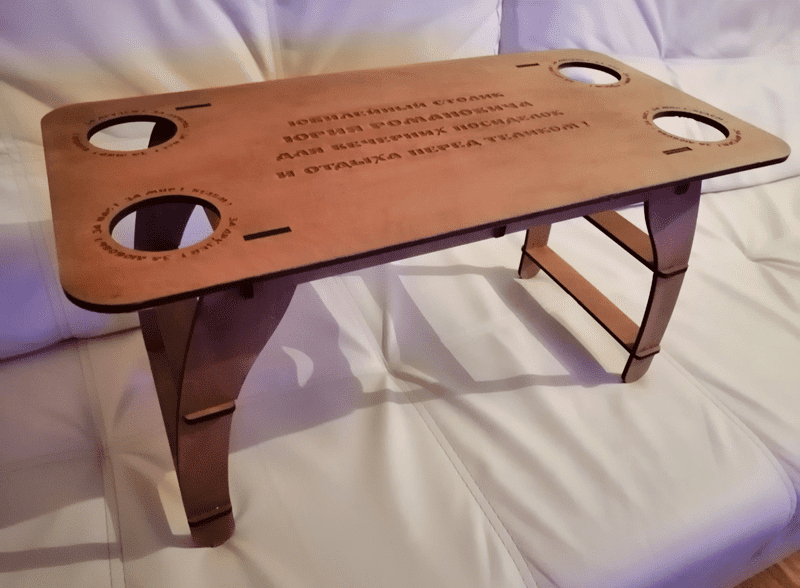 Mesa de cama para portátiles