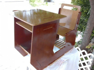 Pupitre escolar con silla