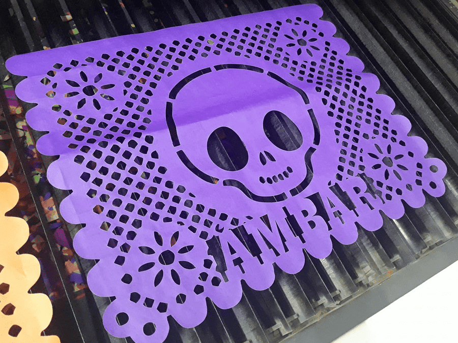 Papel picado «Calavera y flores»