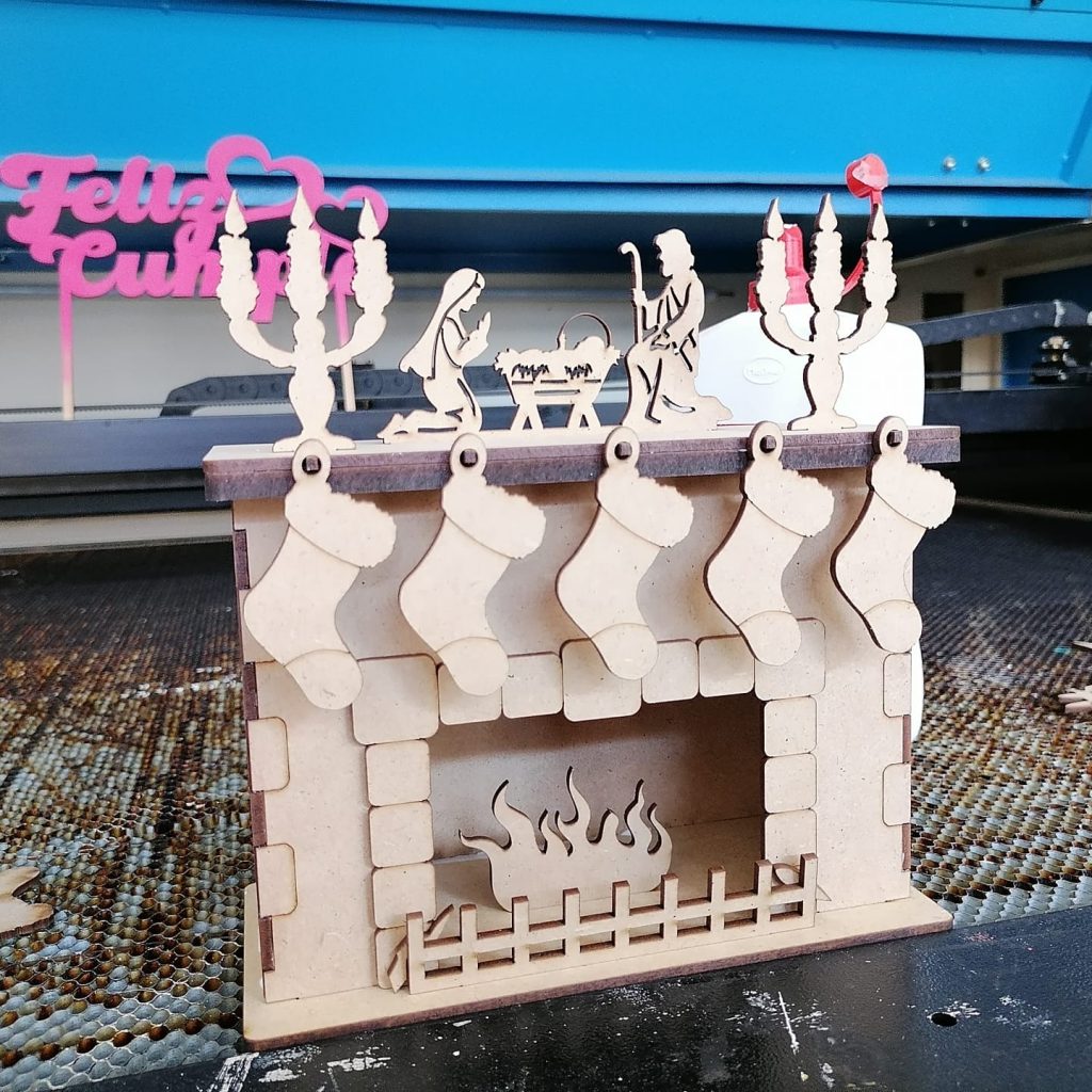 Chimenea con botas 3D — vector para corte CNC