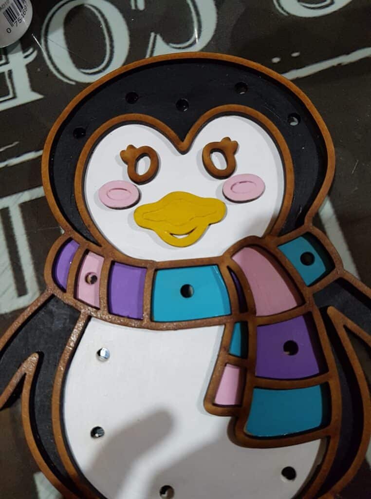 Pingüino decorativo — vector para corte CNC