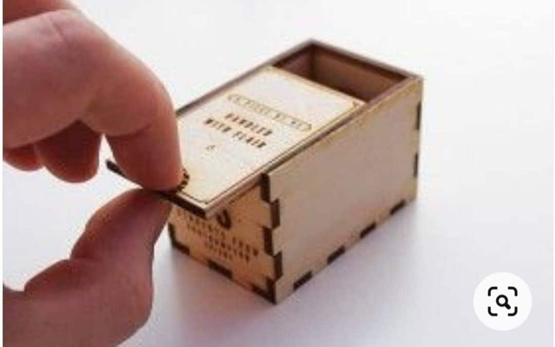 Caja miniatura