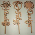 Flores con nombre - Vector descarganle para corte CNC y grabado laser gratis | Stanser