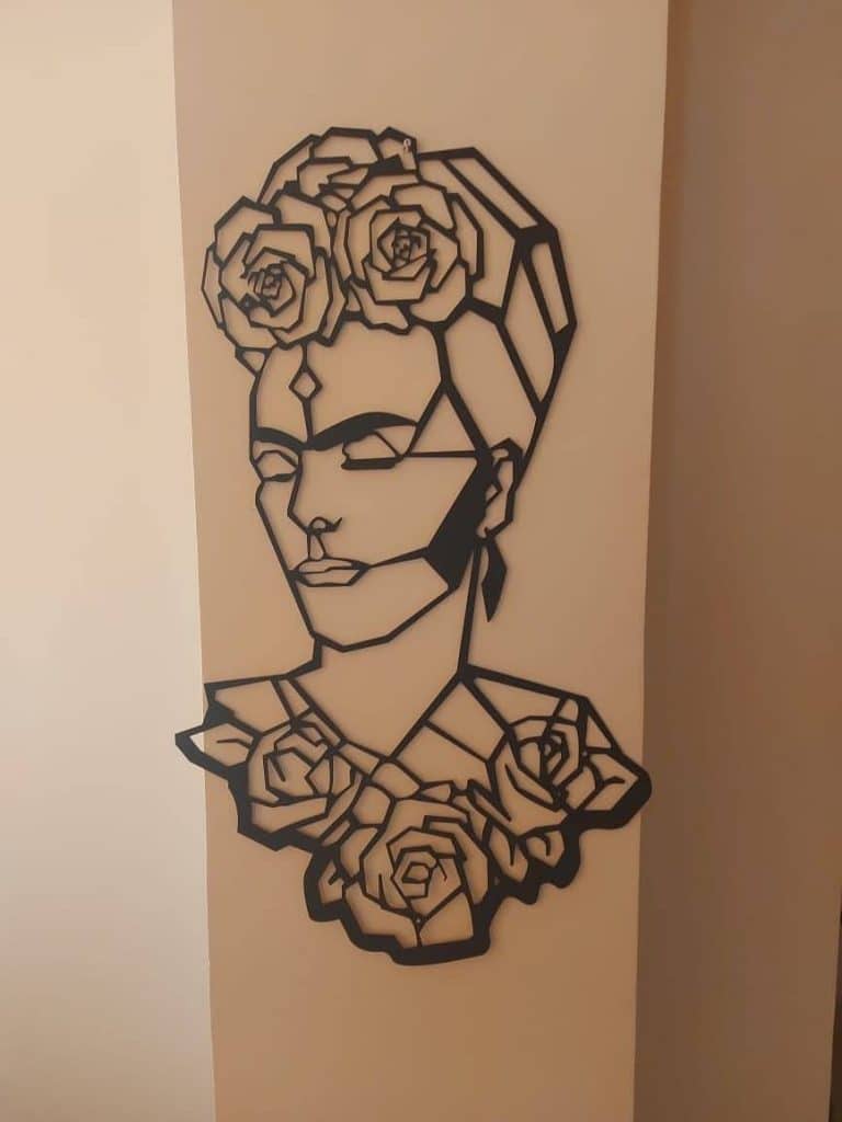 Adorno de pared «Mujer» — vector para corte CNC