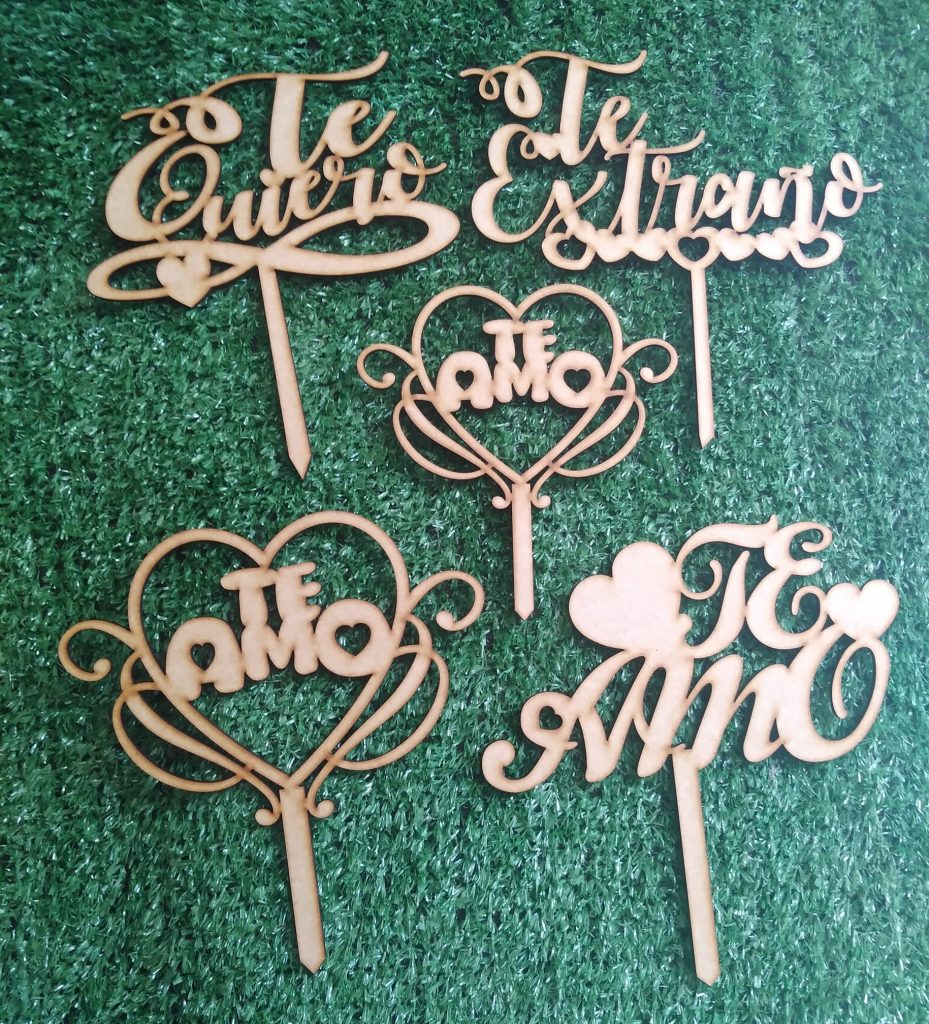 Cake toppers con frases de amor — vector para corte CNC