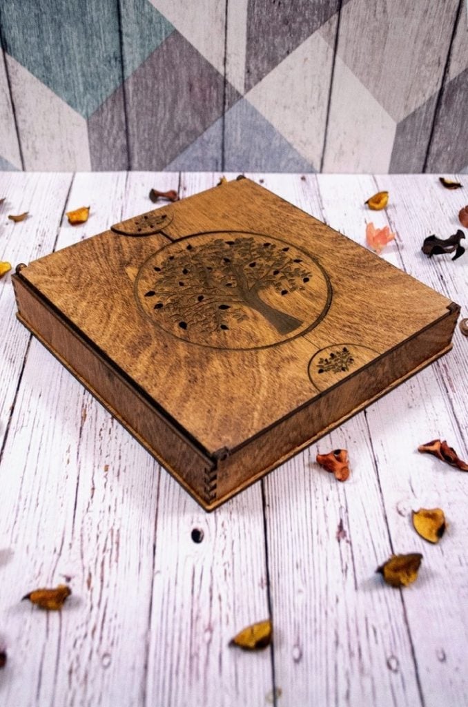 Caja «Árbol de la vida» — vector para corte CNC