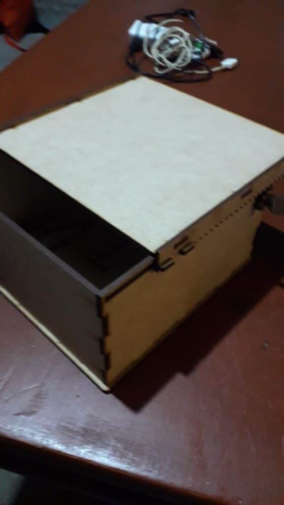 Caja de tapa deslizable — vector para corte CNC
