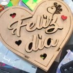 Caja de corazón "Feliz día" - Vector SVG DXF para CNC Router y Laser CO2 - Descargable gratis | Stanser