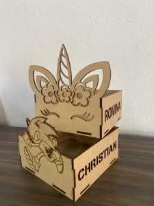 Caja de unicornio personalizable