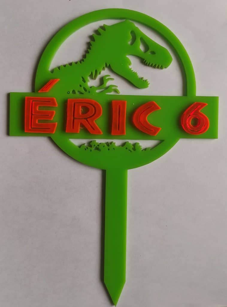 Caketopper de dinosaurio — vector para corte CNC