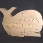 Te compartimos un vector descargable para reproducir un rompecabezas de ballena. Utiliza tu máquina de corte CNC para la realización de este proyecto.