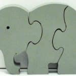 Te compartimos un vector descargable para reproducir un rompecabezas de elefante. Utiliza tu máquina de corte CNC para la realización de este proyecto.