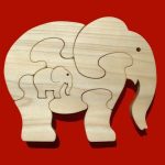 Te compartimos un vector descargable para reproducir un rompecabezas de elefante. Utiliza tu máquina de corte CNC para la realización de este proyecto.