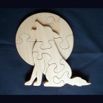 Te compartimos un vector descargable para reproducir un rompecabezas de lobo. Utiliza tu máquina de corte CNC para la realización de este proyecto.