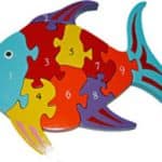 Te compartimos un vector descargable para reproducir un rompecbezas de pececito. Utiliza tu máquina de corte CNC para la realización de este proyecto.