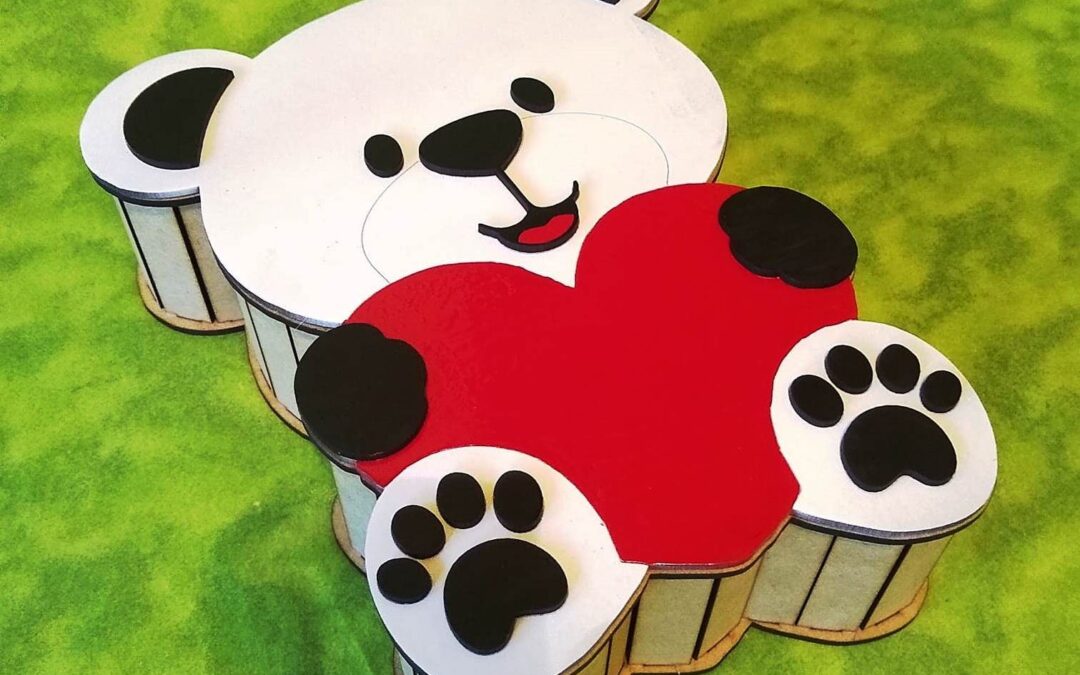 Caja de oso de madera