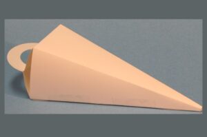 Caja en forma de cono