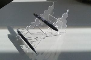 Exhibidor de plumas