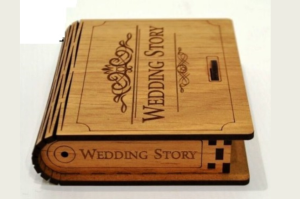 Caja de la historia de la boda