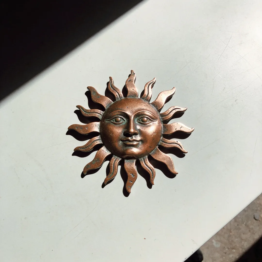 Sol decorativo