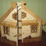 vector descargable para reproducir el diseño de un portallaves casa con puertas.   Utiliza tu máquina de corte CNC