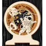 vector descargable para reproducir el diseño de un astronauta en capas.    Utiliza tu máquina de corte CNC para realizar este proyecto.