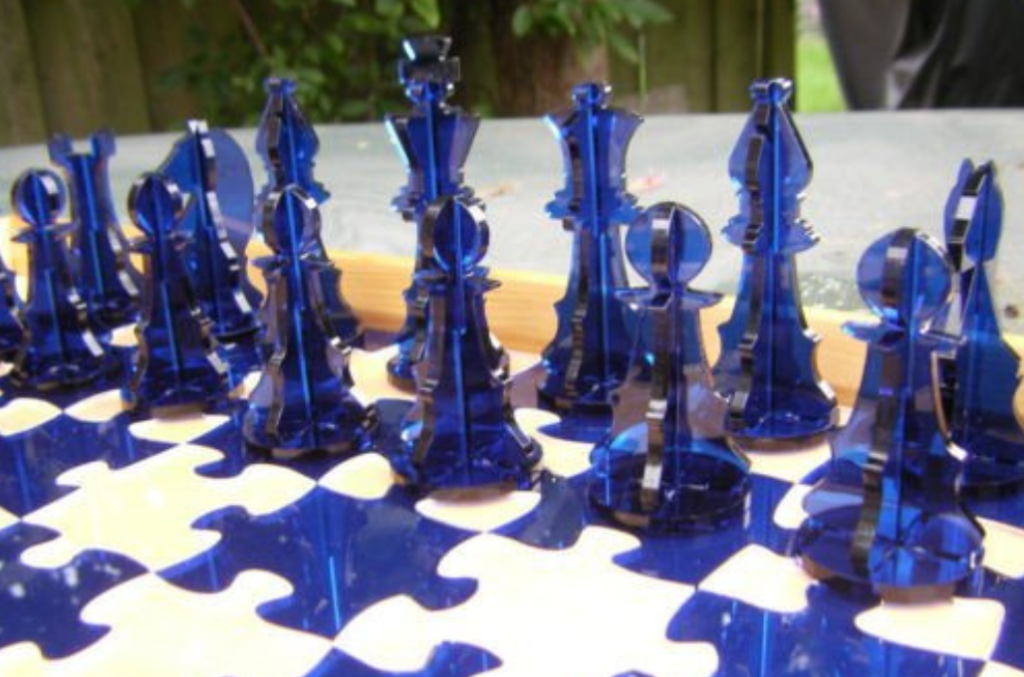 Ajedrez con tablero de rompecabezas — vector para corte CNC